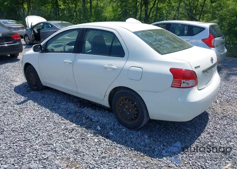 2010 Toyota Yaris z USA, uszkodzony, nr VIN JTDBT4K34A4069850